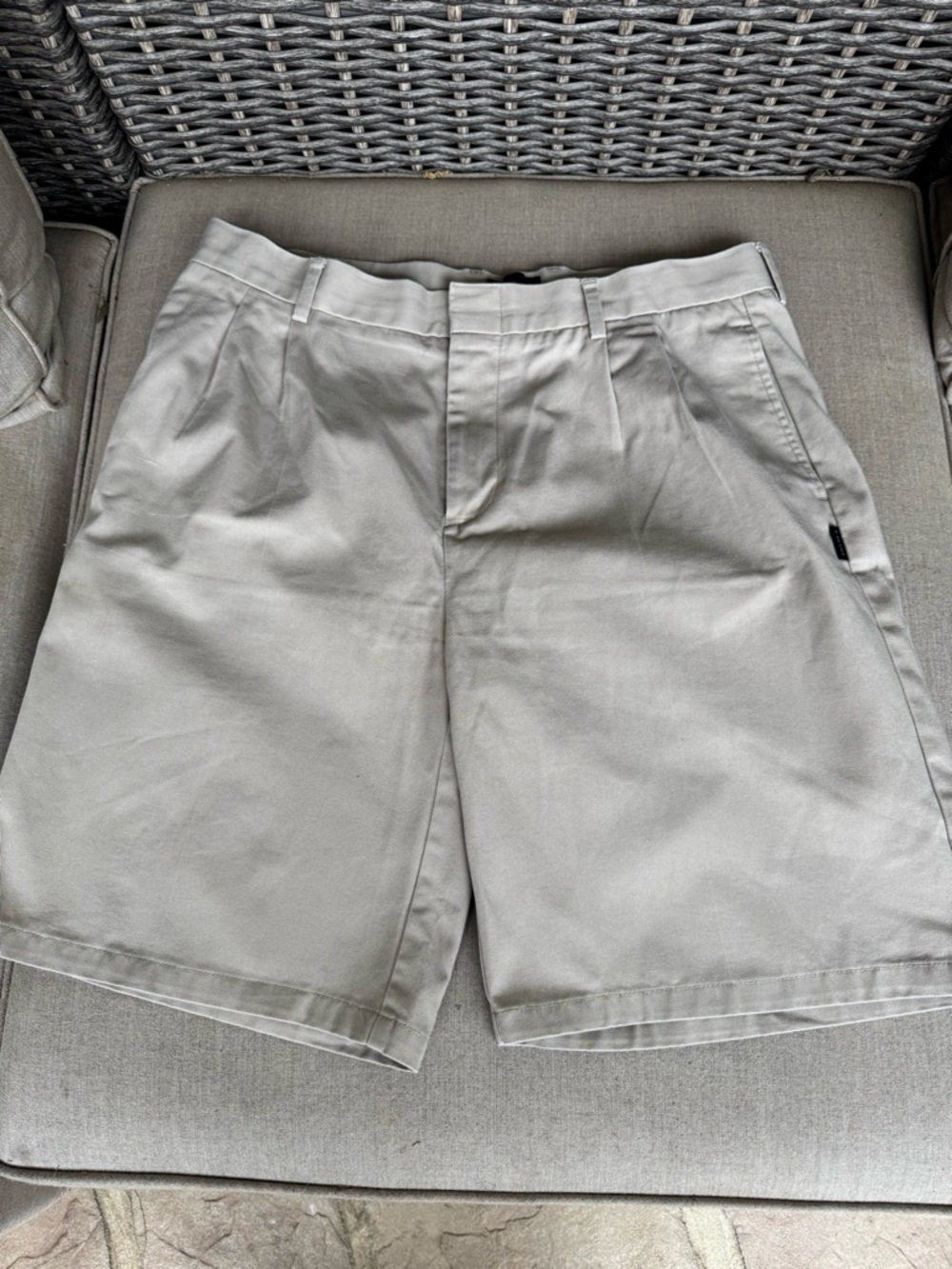 Parker, Pleated Front Shorts Light Khaki, Adjustable Waist 34H